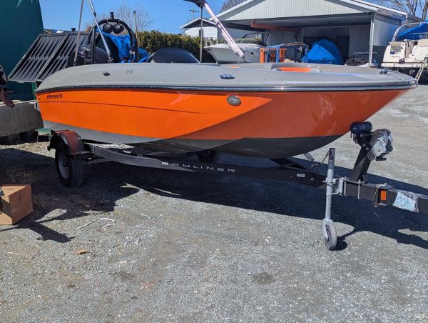 Bateau Bayliner – 2021<br>32 000 $
